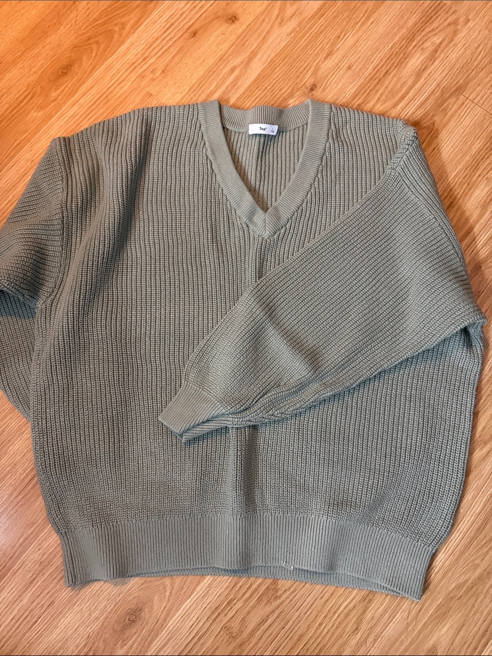Aritzia Women's V-Neck Ribbed Sweater in Sage Green